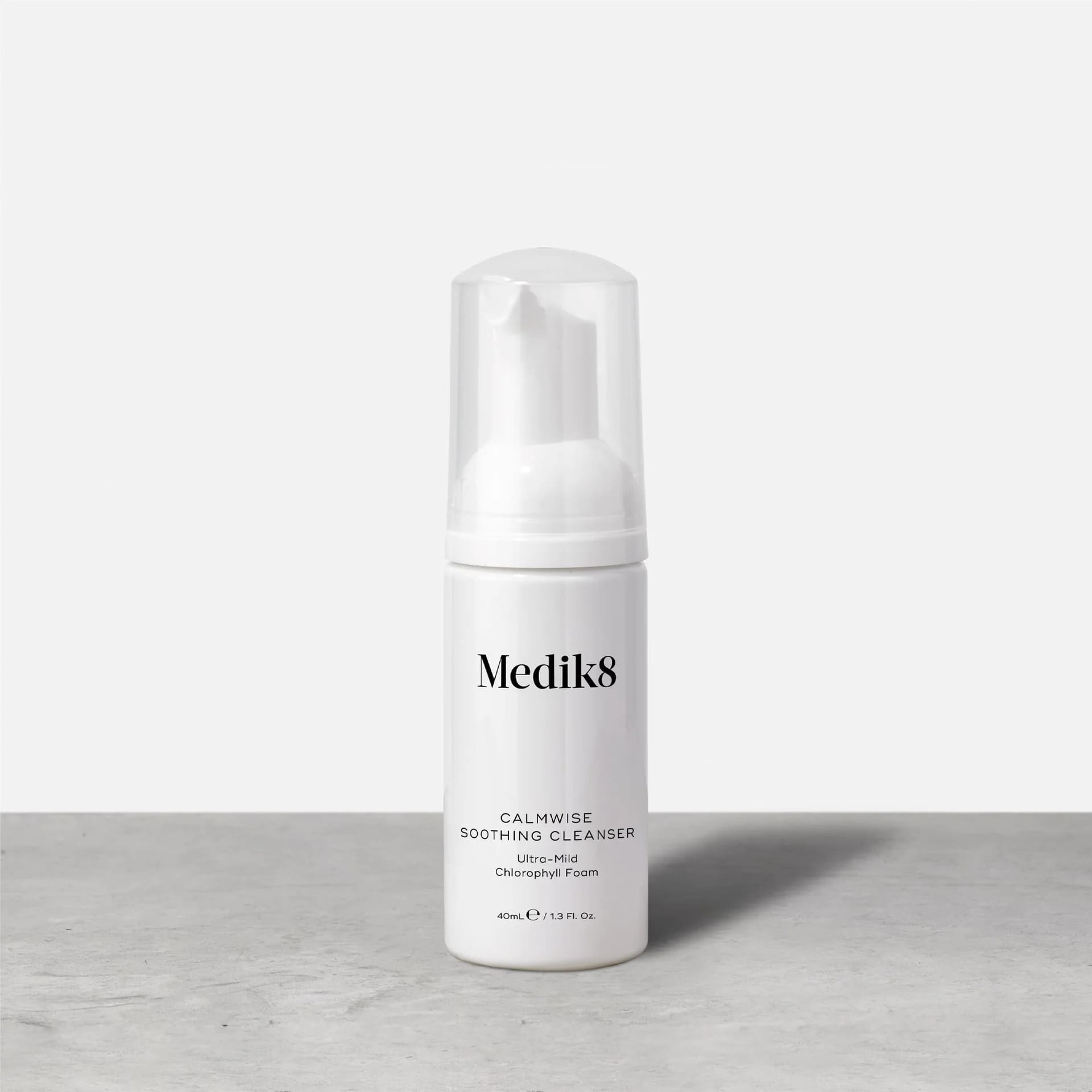 Calmwise™ Soothing Cleanser - Medik8 NL