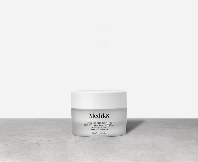 Intelligent Retinol Smoothing Night Cream - Medik8 NL