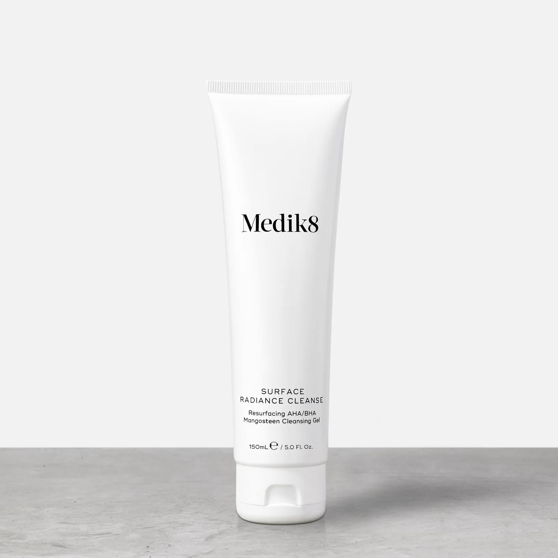 Surface Radiance Cleanse™ - Medik8 NL