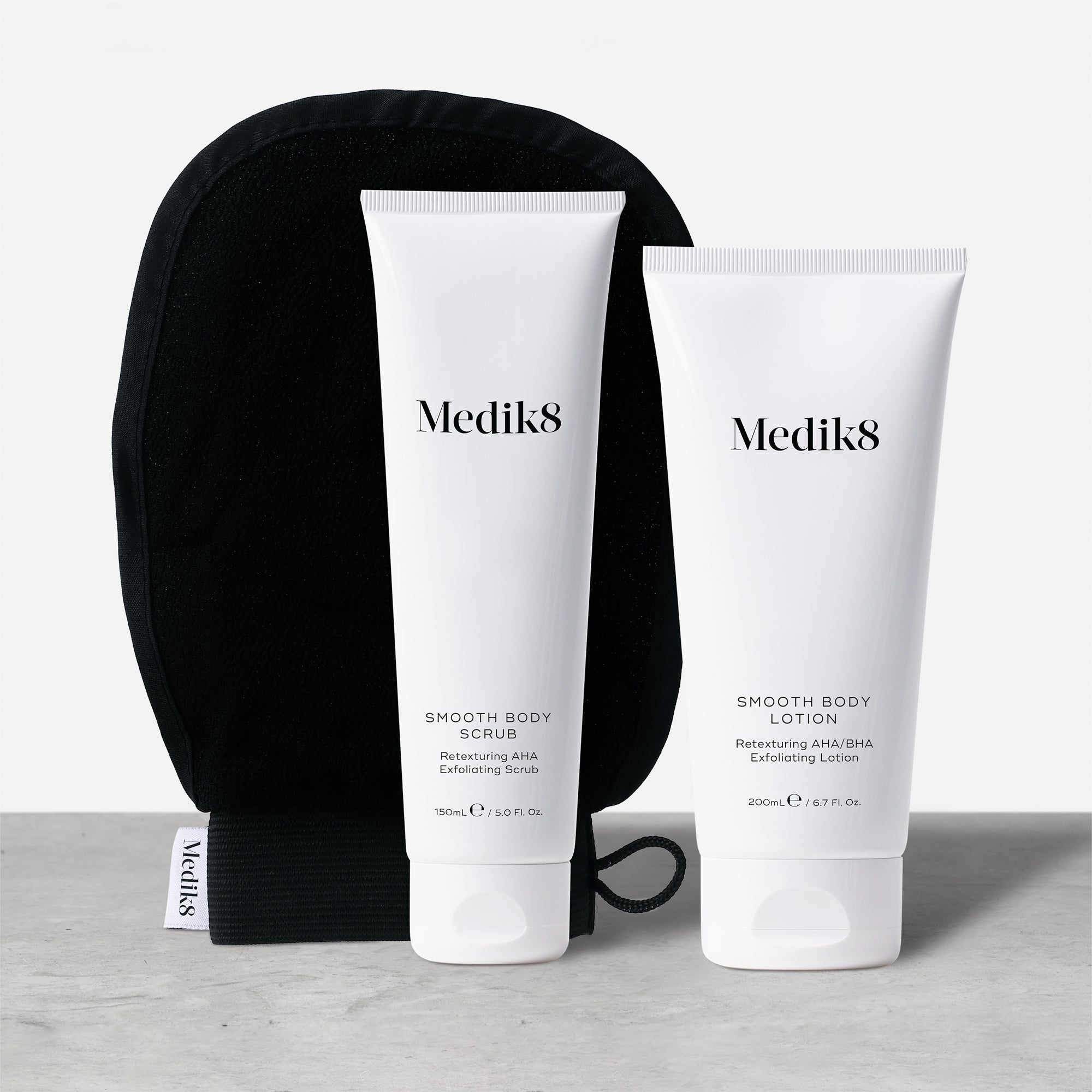 Smooth Body Exfoliating Kit™ - Medik8 NL